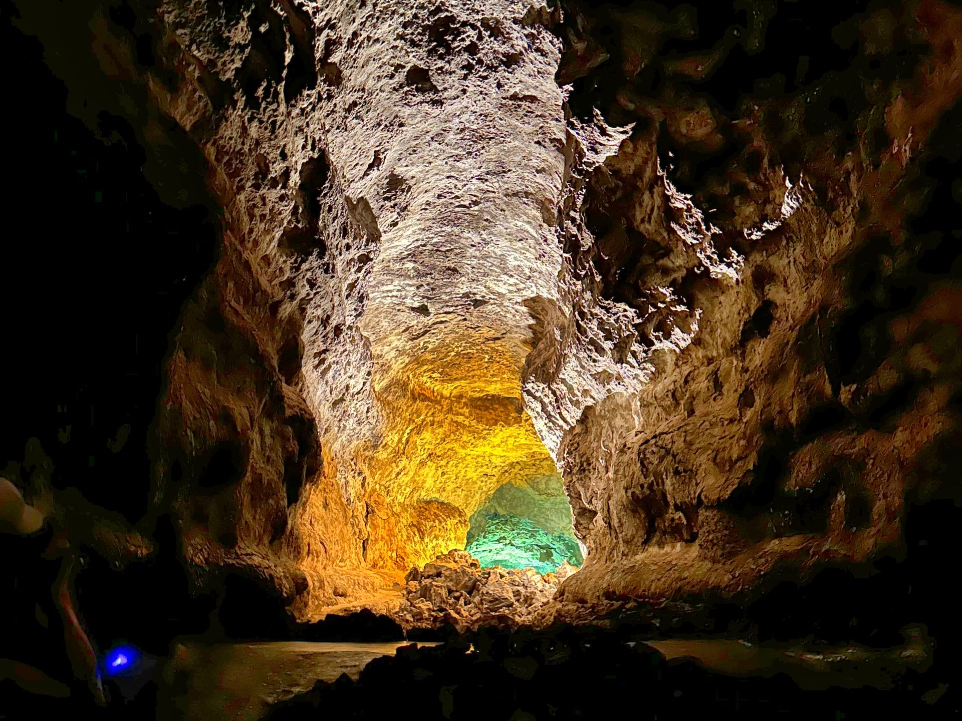 Cueva de los Verdes lava tube